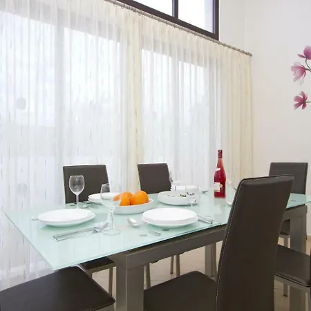 Вилла 3 Bedroom B, Private Pool. Коста Бланка